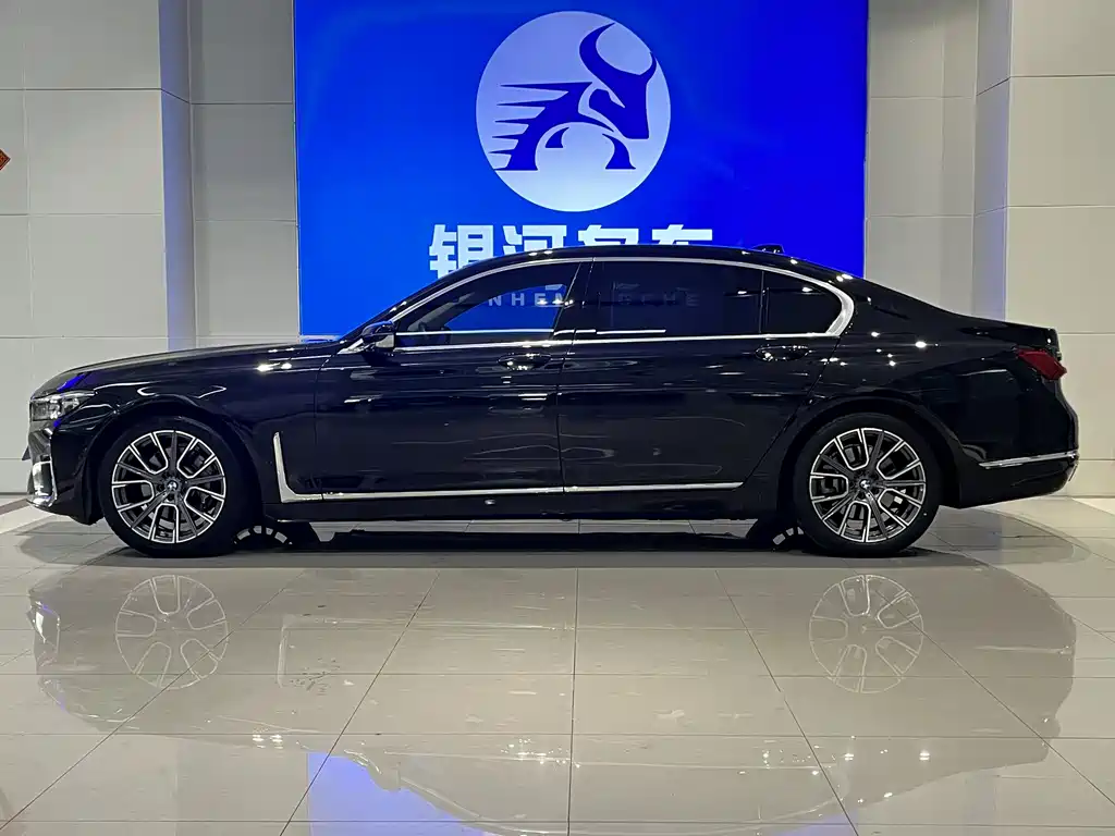 BMW 7 Series 2021 730Li Luxury Package