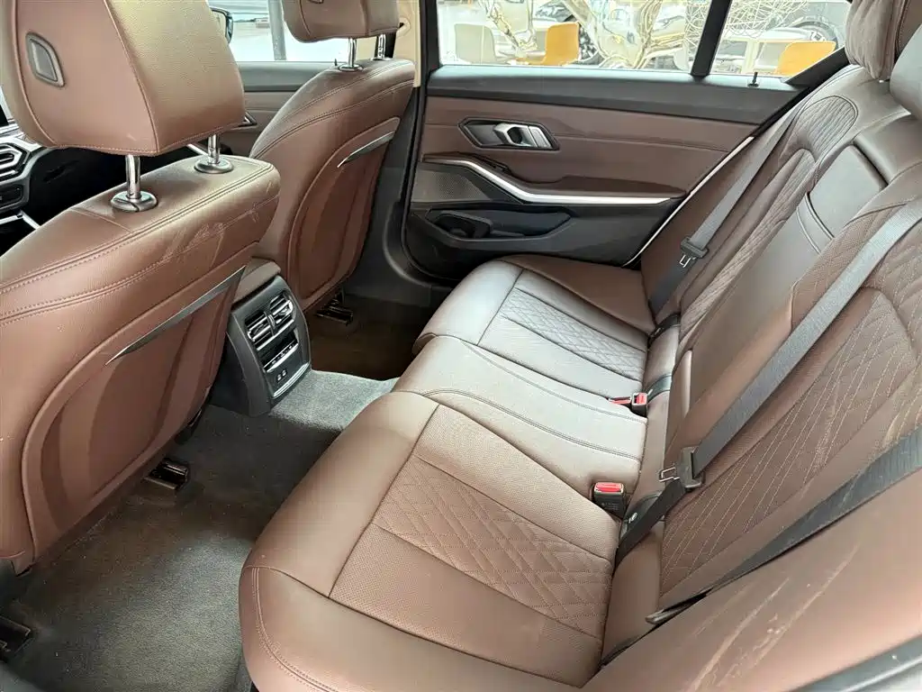 BMW 3 Series 2024 320Li M Sport Package