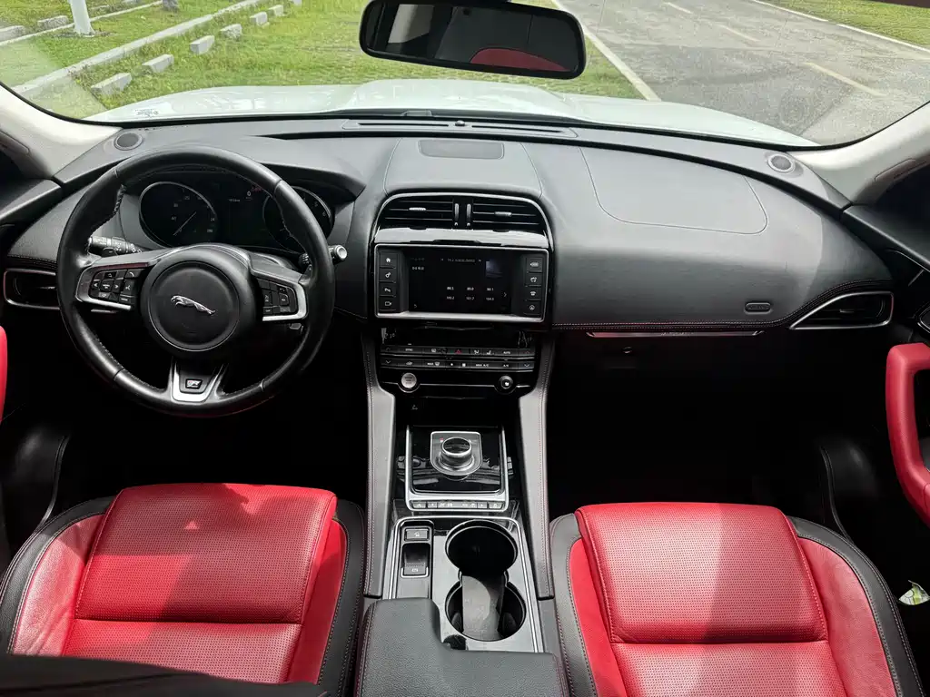 Jaguar F-PACE 2016 3.0 SC All-Wheel Drive R-Sport Sport Edition
