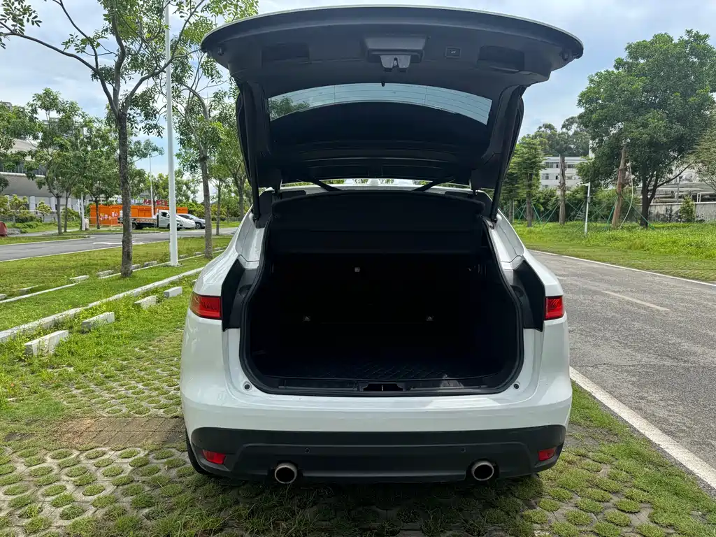 Jaguar F-PACE 2016 3.0 SC All-Wheel Drive R-Sport Sport Edition