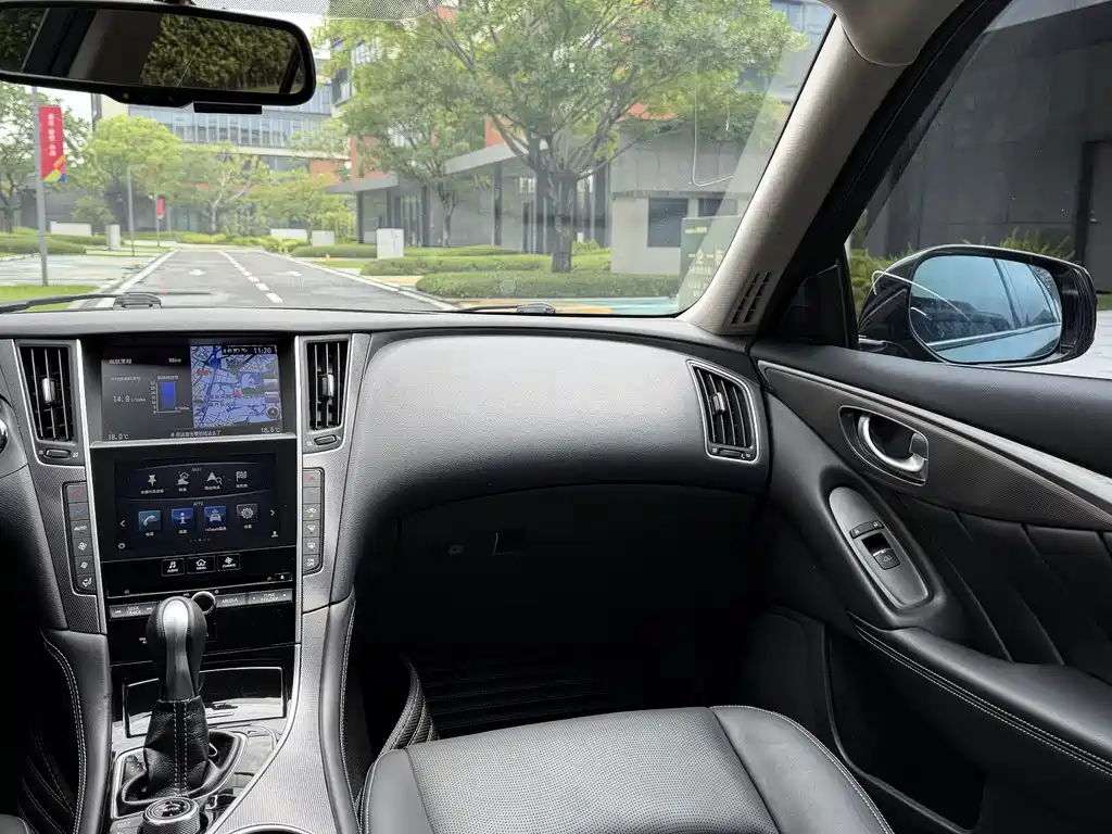 Infiniti Q50L 2018 2.0T Elegance Edition National VI