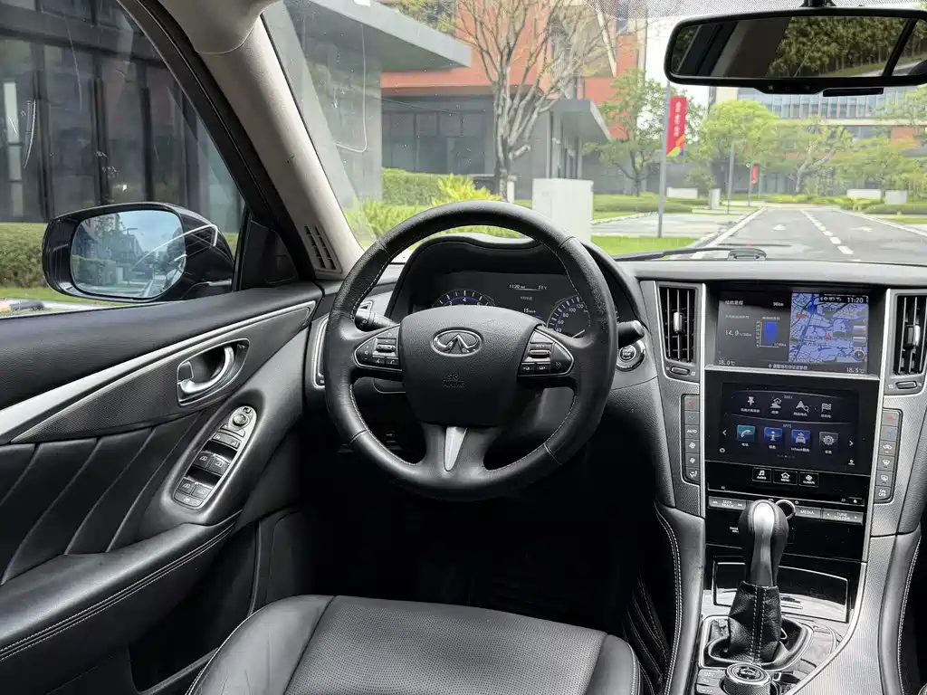 Infiniti Q50L 2018 2.0T Elegance Edition National VI