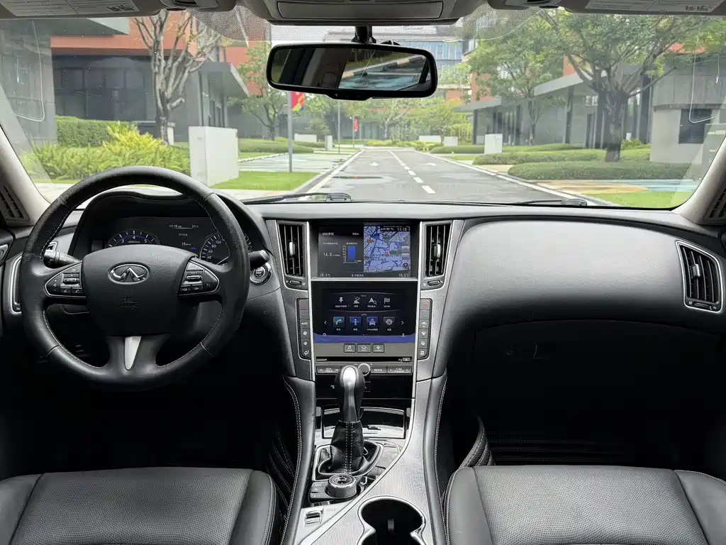Infiniti Q50L 2018 2.0T Elegance Edition National VI