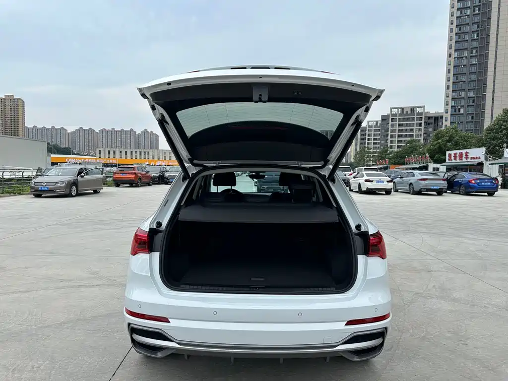 Audi Q3 2022 35 TFSI Sporty Dynamic Edition