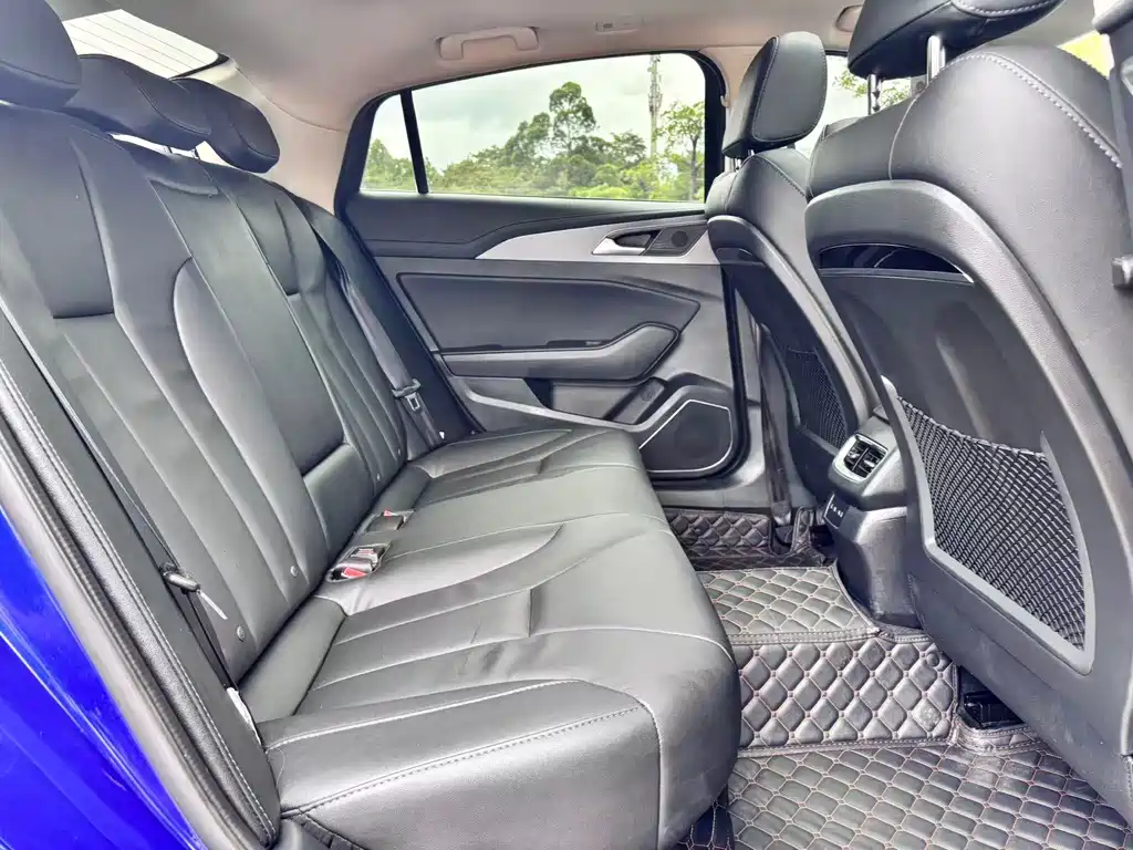 Hongqi H5 2022 Classic Edition Refurbished 1.8T Automatic Smart Link Qi Yun Version