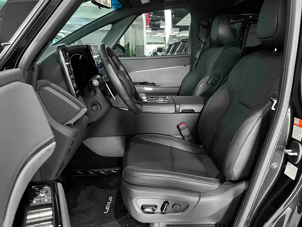 Lexus LM 2023 350h 7-Seat Grandeur Edition