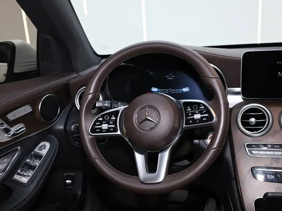 Mercedes-Benz GLC 2021 GLC 260 L 4MATIC Luxury Edition