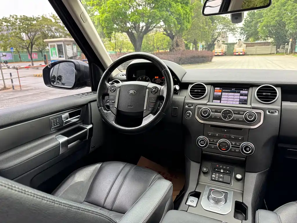 Discovery 2015 3.0 SC V6 SE
