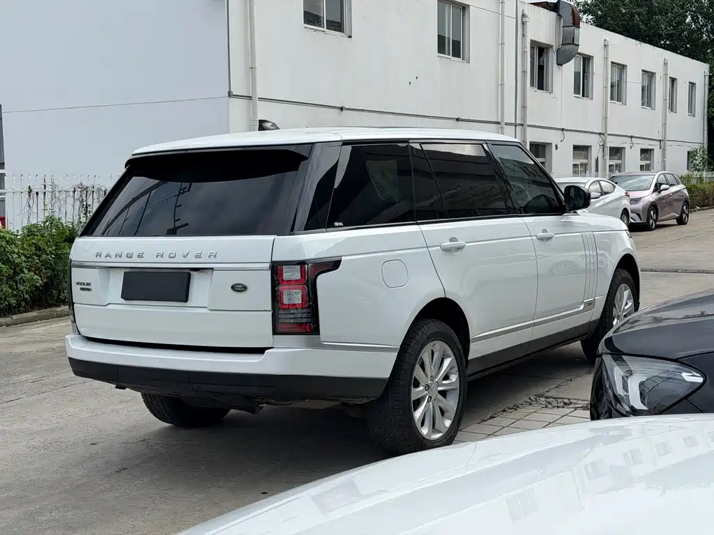 Range Rover 2017 3.0 SC V6 Vogue Extended Edition