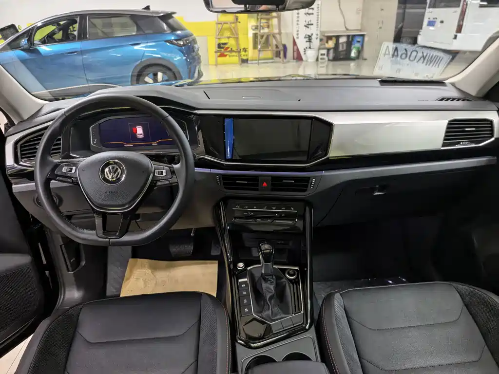 Tayron 2020 330TSI Two-Wheel Drive Luxury Smart Connect Edition