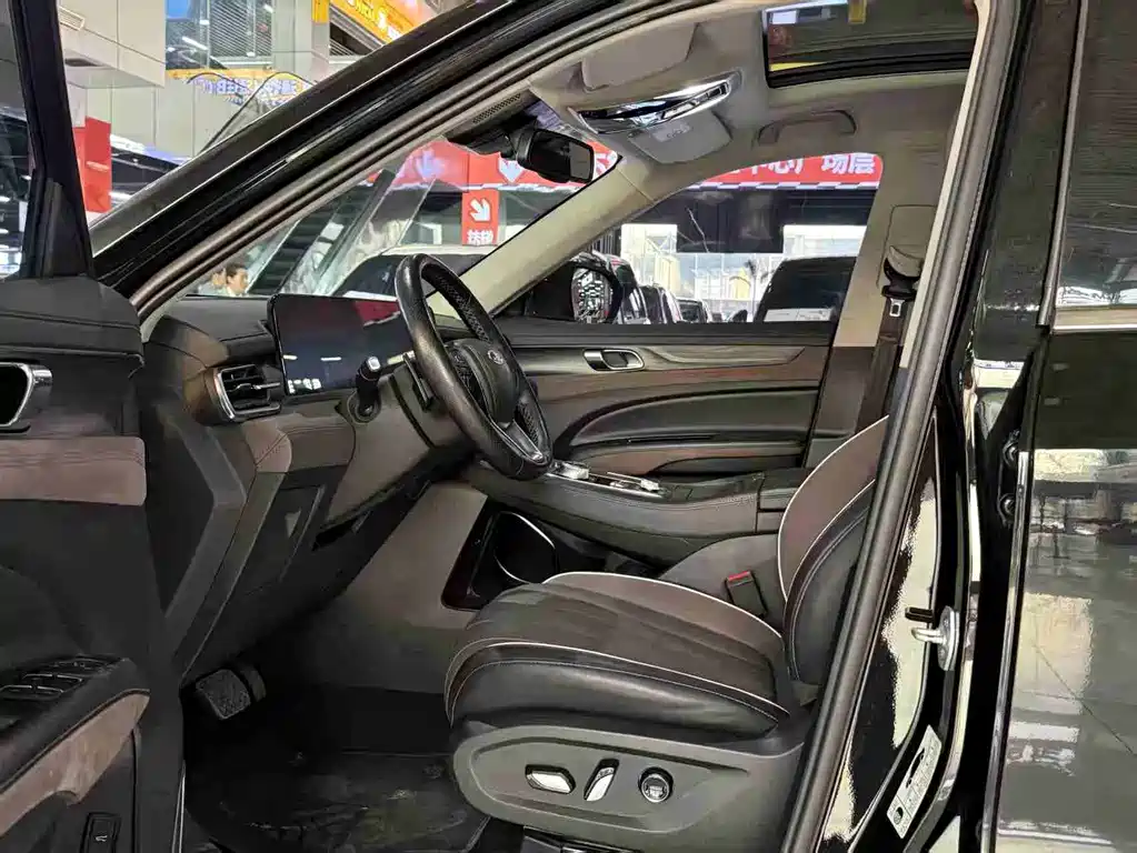 EcoBoost 225 2023 Luxury 7-Seater (2/2/3)