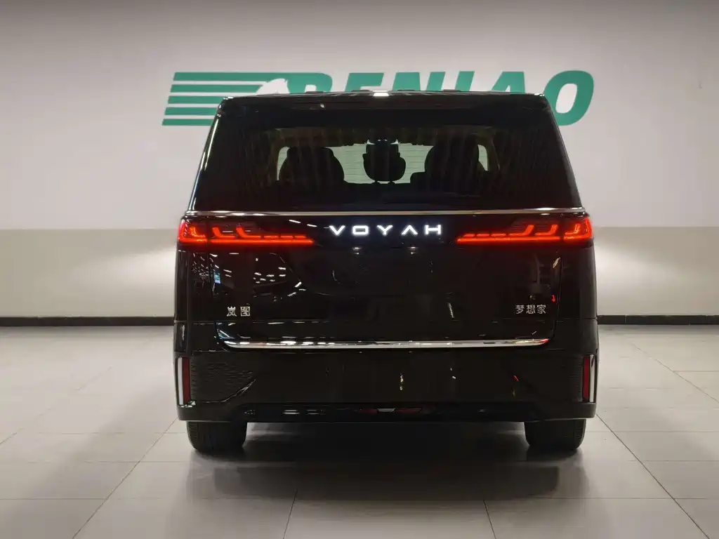 Dreams Maker 2025款 PHEV All-Wheel Drive Prestige Kunpeng Edition