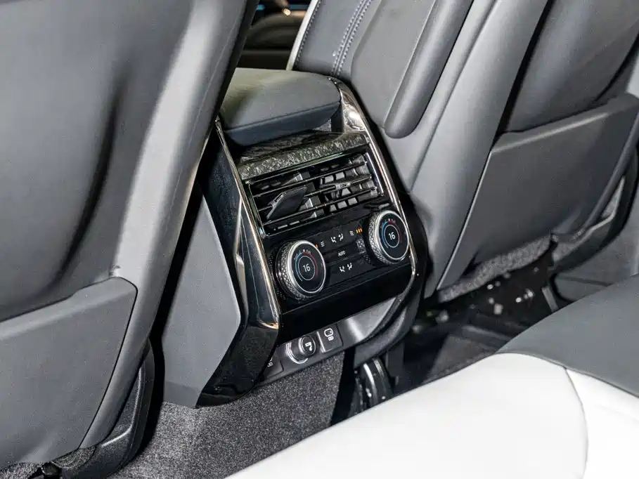 Range Rover Sport P510e Plug-in Hybrid First Edition 2023