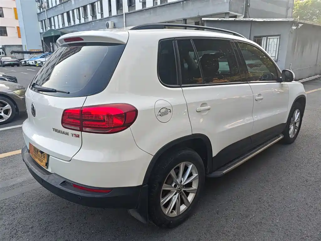 Tiguan 2015 1.8TSI Automatic 2WD Comfort Edition