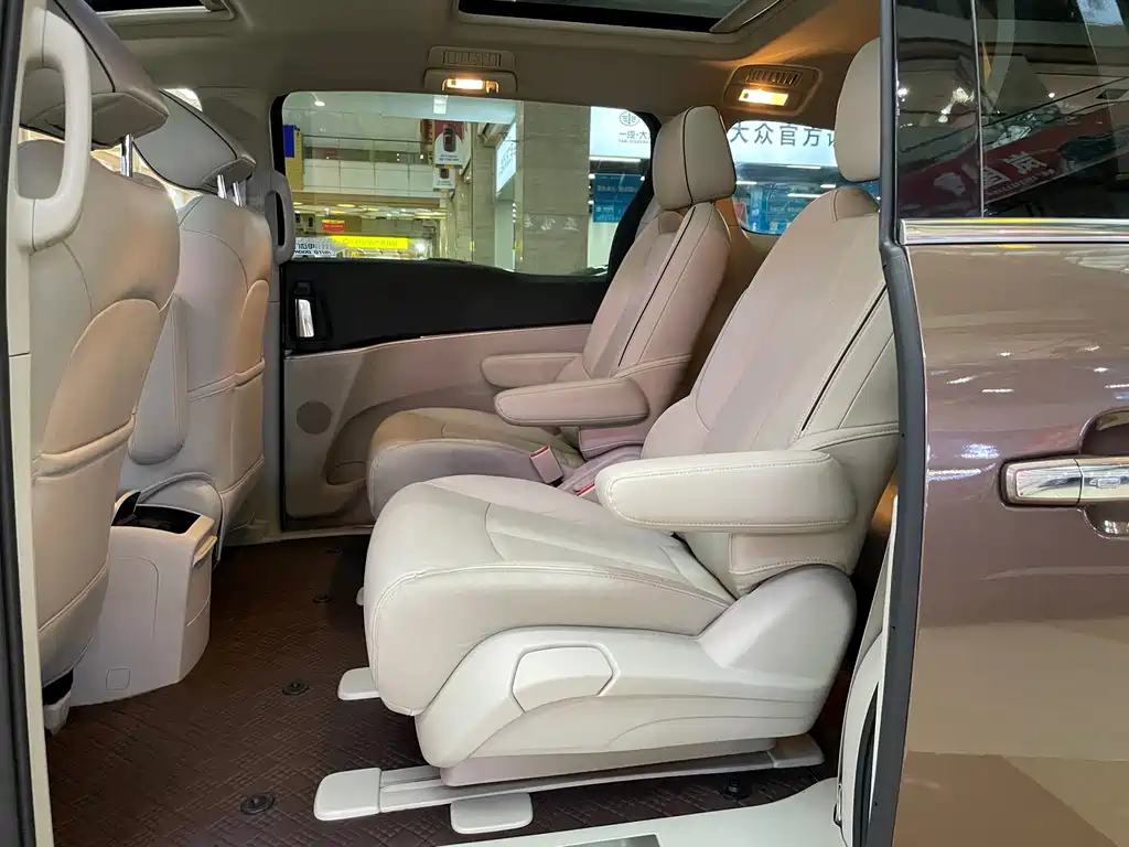 Buick GL8 2020 Luxury Executive Coach 652T尊贵型