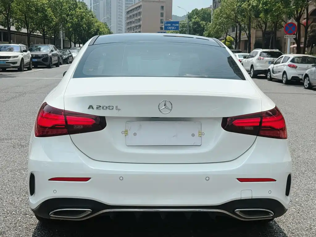 Mercedes-Benz A-Class 2024 A 200 L Fashion Edition