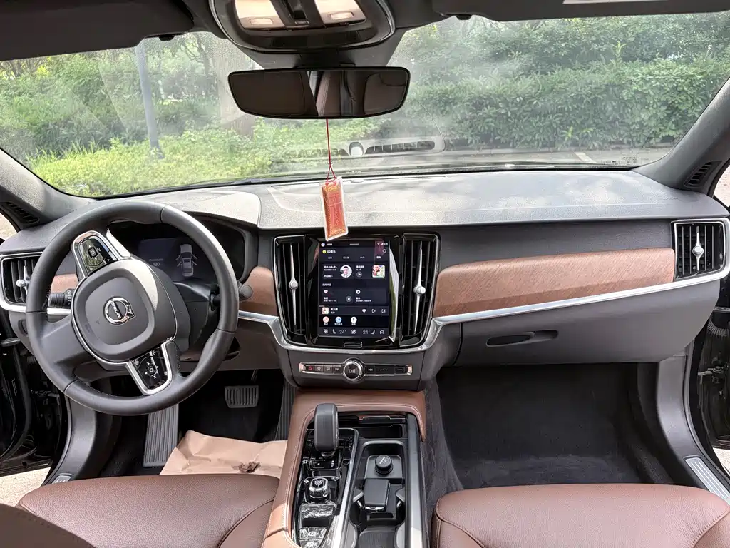 Volvo S90 2023 B5 Intelligent Luxury Edition