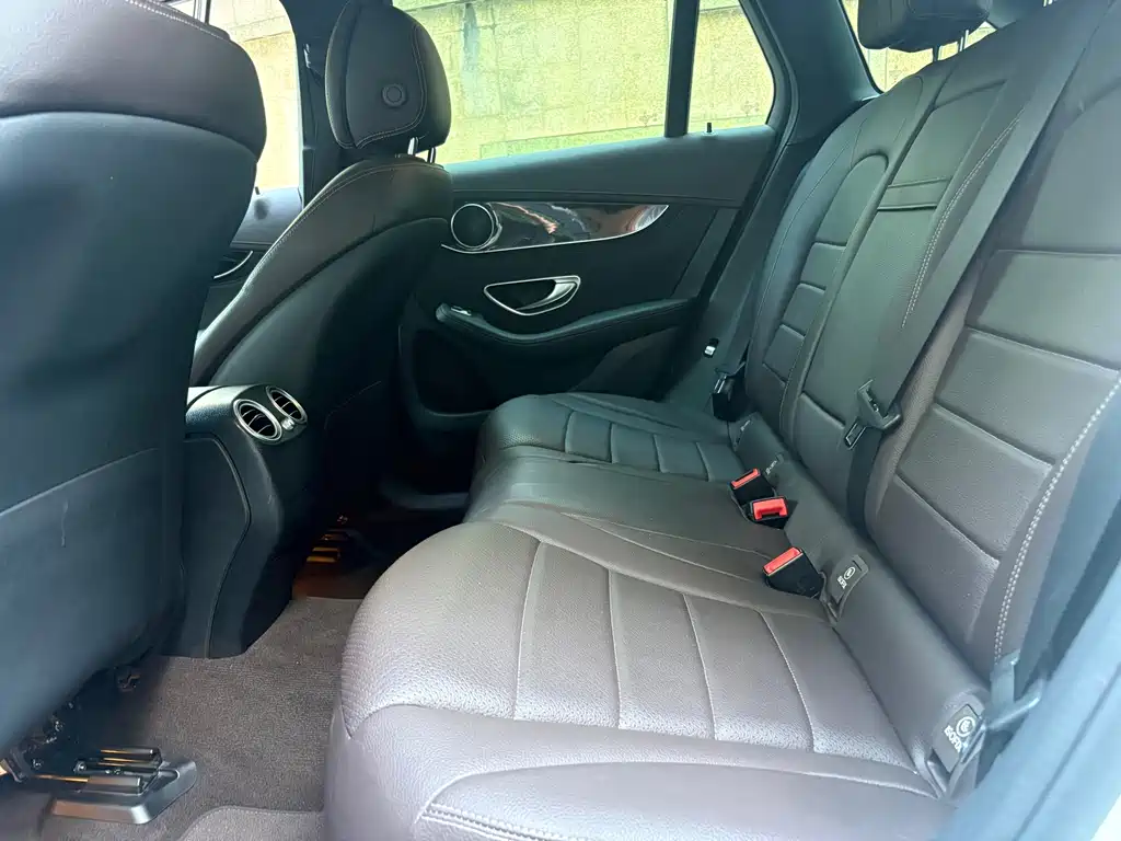 Mercedes GLC 2017 GLC 260 4MATIC Luxury Edition