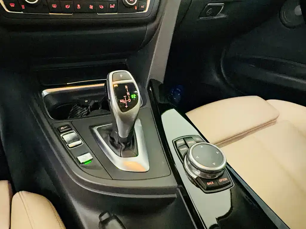 BMW 3 Series 2015 320i Active Tourer Sport Design Package