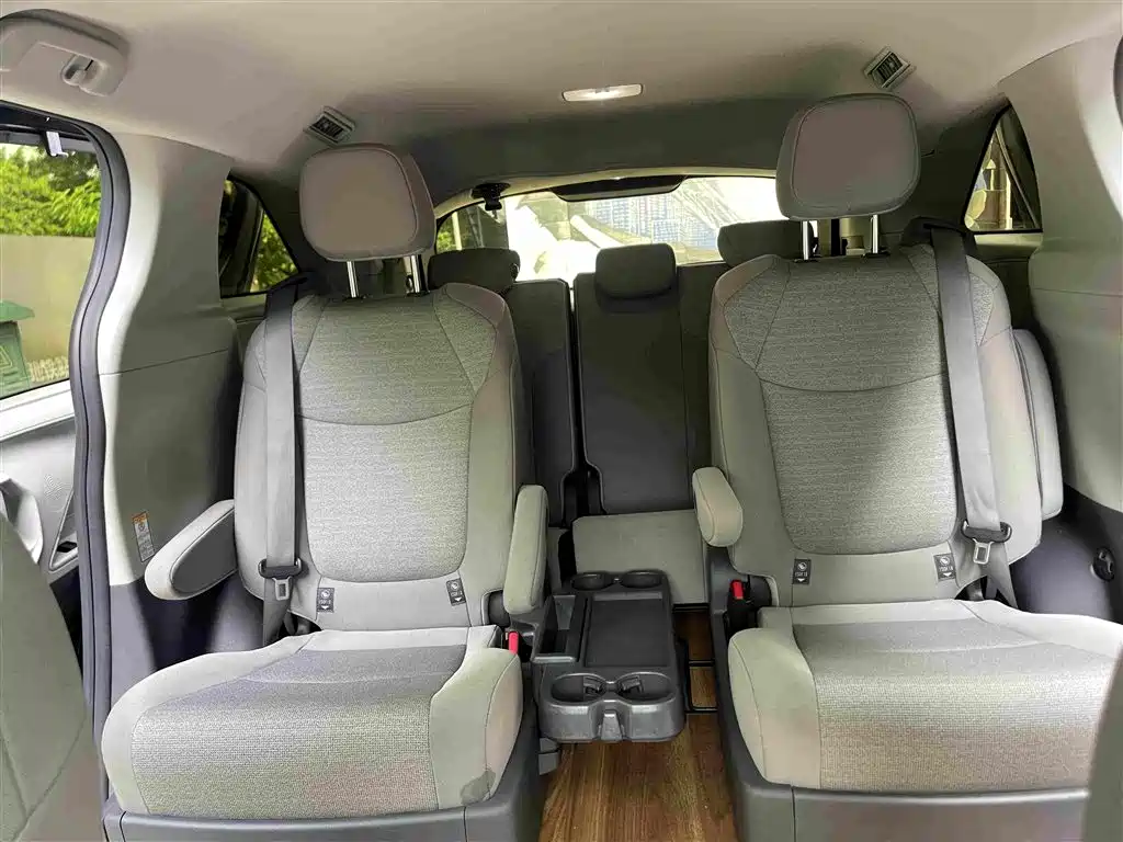 Sienna 2021 2.5L Hybrid Comfort Edition