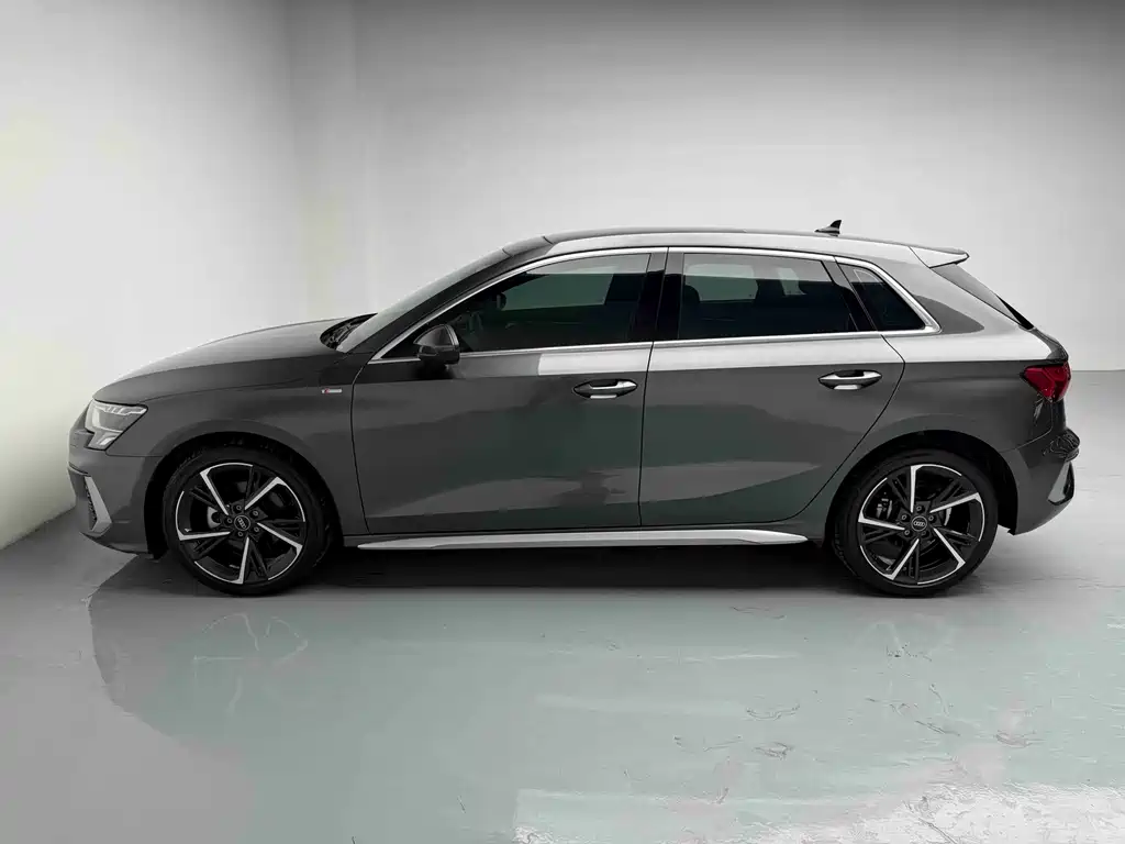 Audi A3 2024 Sportback 35 TFSI Fashion Sport Edition