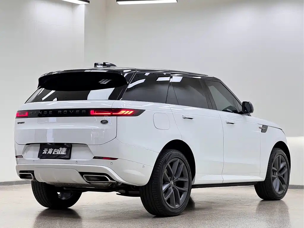 Range Rover Sport 2023 400PS Dynamic HSE
