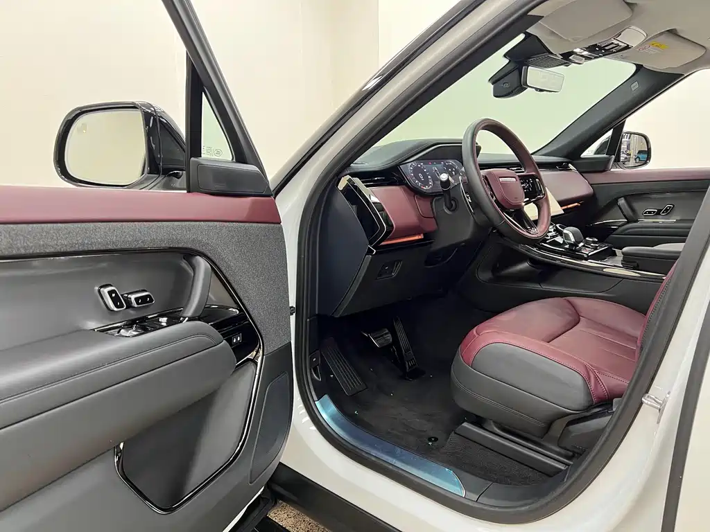 Range Rover Sport 2023 400PS Dynamic HSE