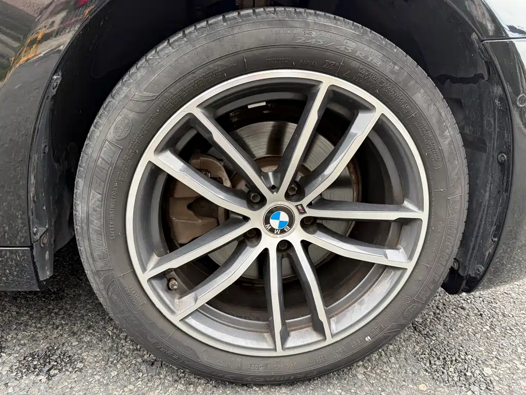 BMW 5 Series 2022 525Li M Sport Package