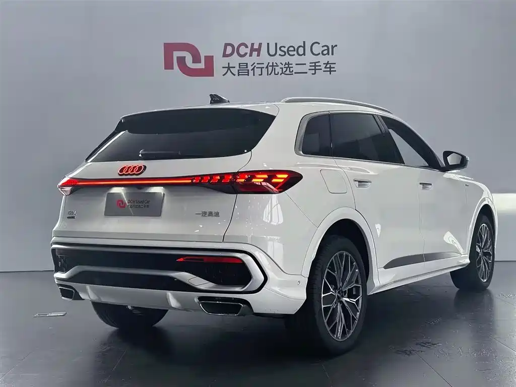 Audi Q5L 2026 Edition 2.0T Smart Hybrid Luxury Version