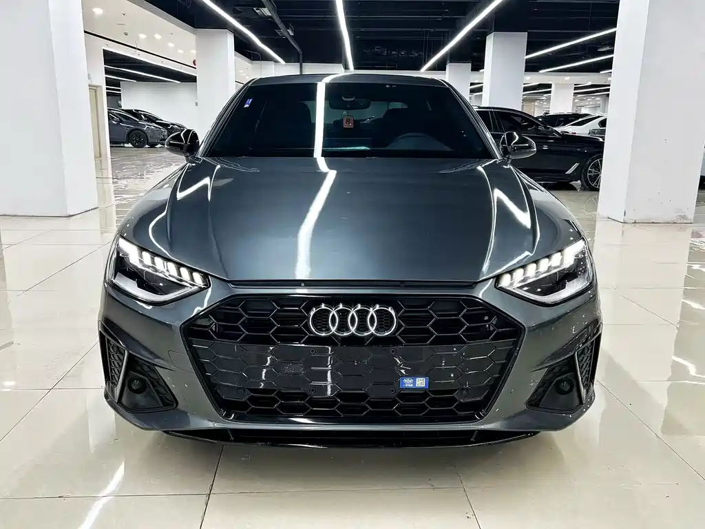 Audi A4L 2023 40 TFSI Luxury Dynamic Edition