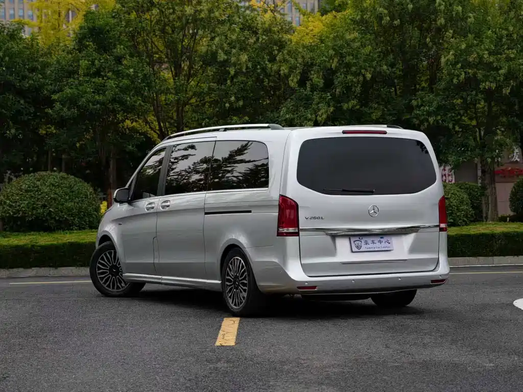 Mercedes-Benz V-Class 2017 260 L尊贵加长版