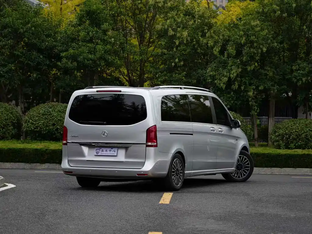 Mercedes-Benz V-Class 2017 260 L尊贵加长版
