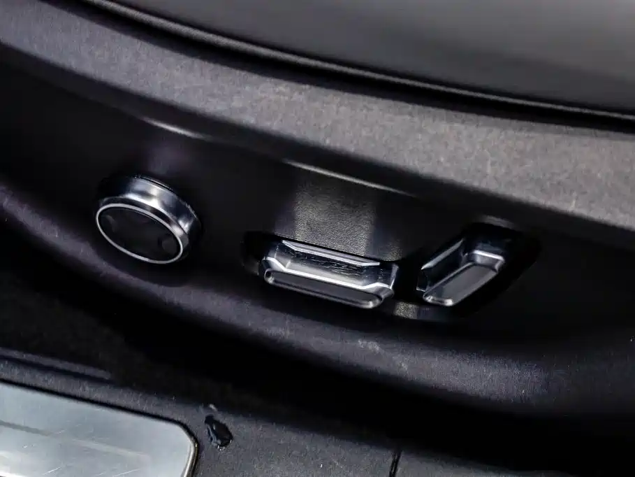 Jizhe X 2023 Model Four-Wheel Drive YOU Edition 4-Seater
