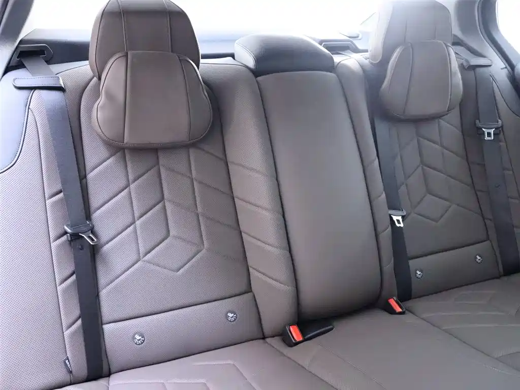 BMW 5 Series 2025 525Li M Sport Package