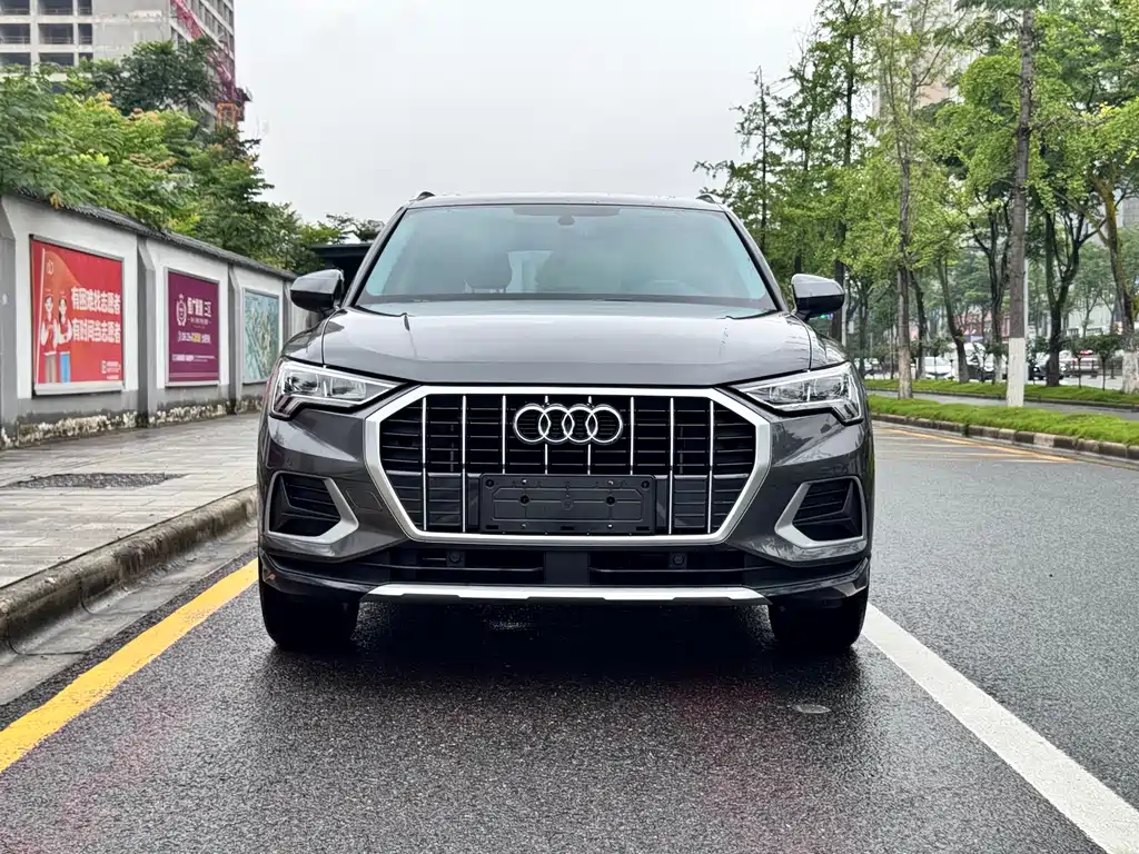 Audi Q3 2022 35 TFSI Fashion Elegance Edition