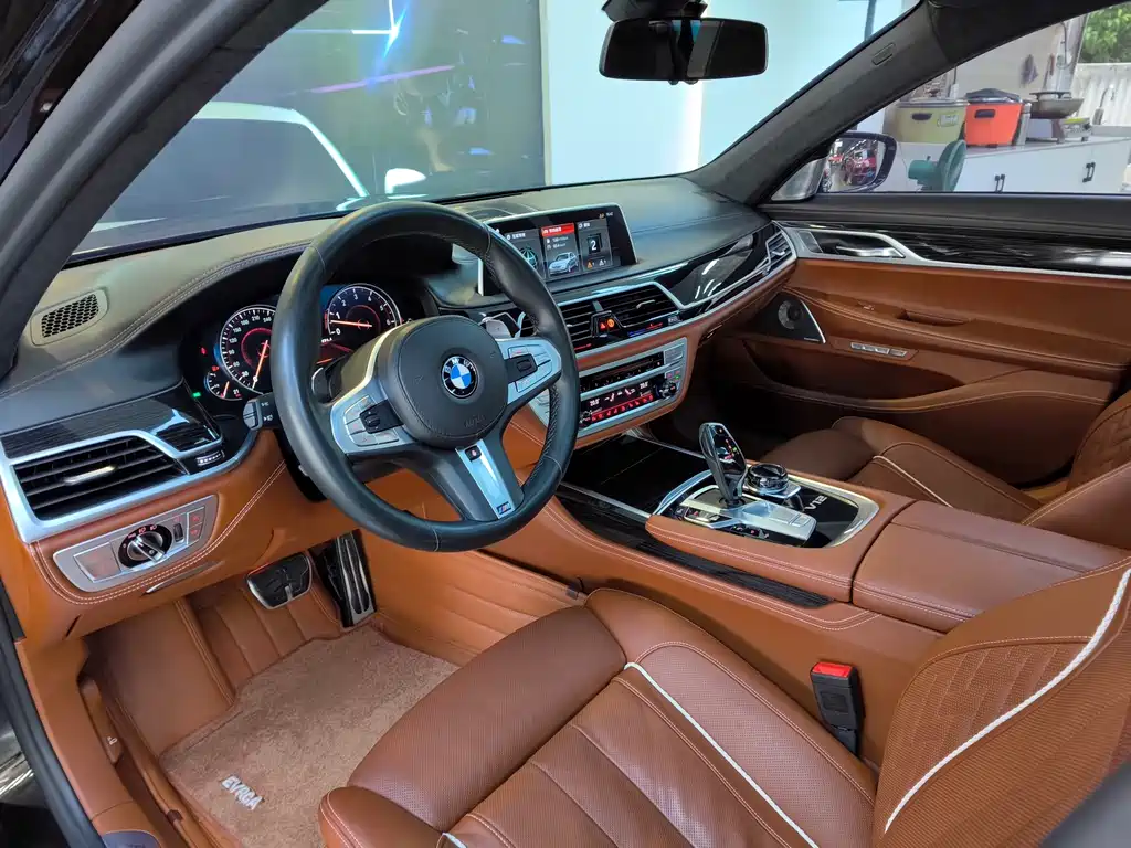BMW 7 Series 2018 Model M760Li xDrive