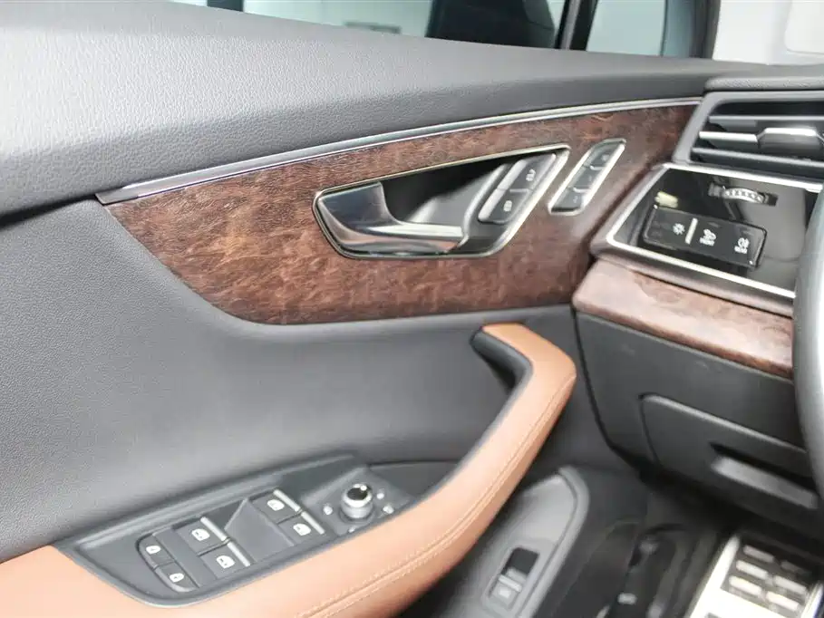 Audi Q7 2023 55 TFSI quattro S line Sport Edition