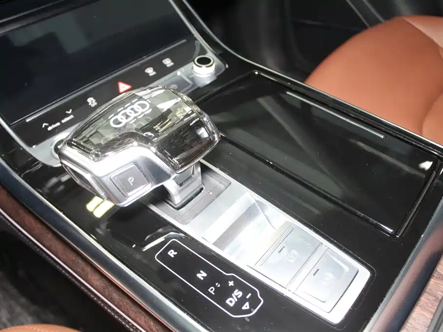 Audi Q7 2023 55 TFSI quattro S line Sport Edition