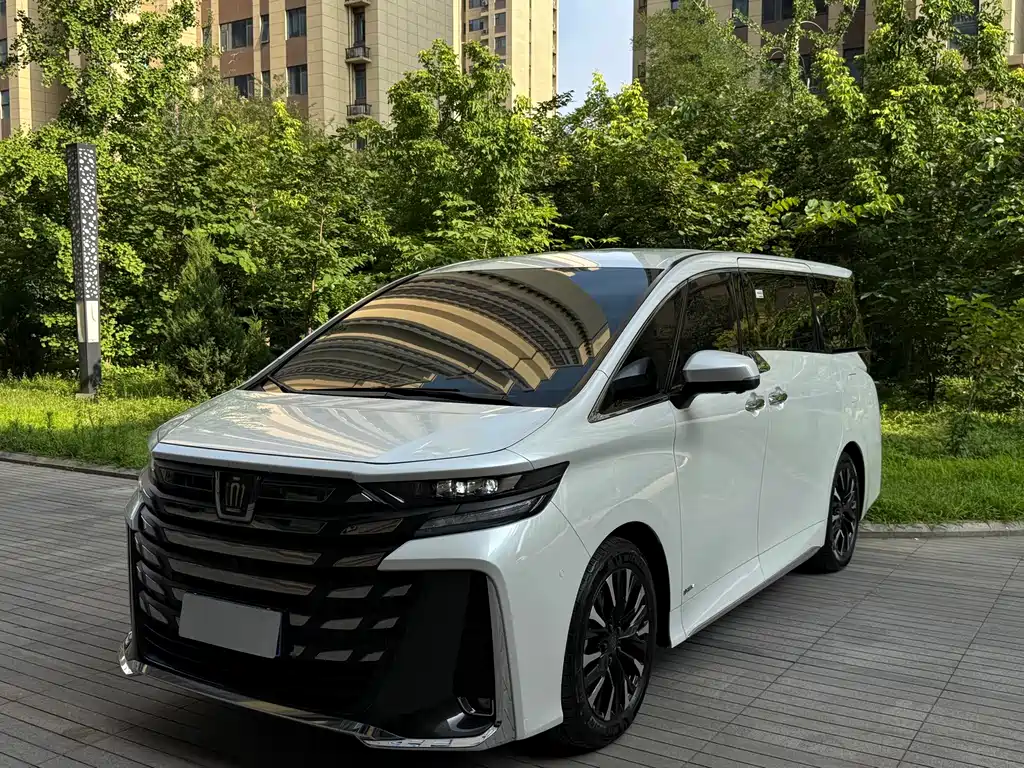 2024 Crown Hybrid 2.5L Prestige Edition