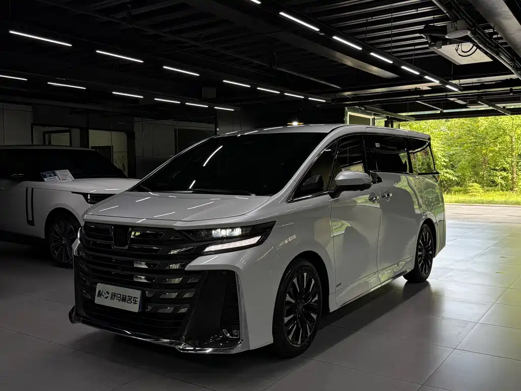 2024 Crown Hybrid 2.5L Prestige Edition