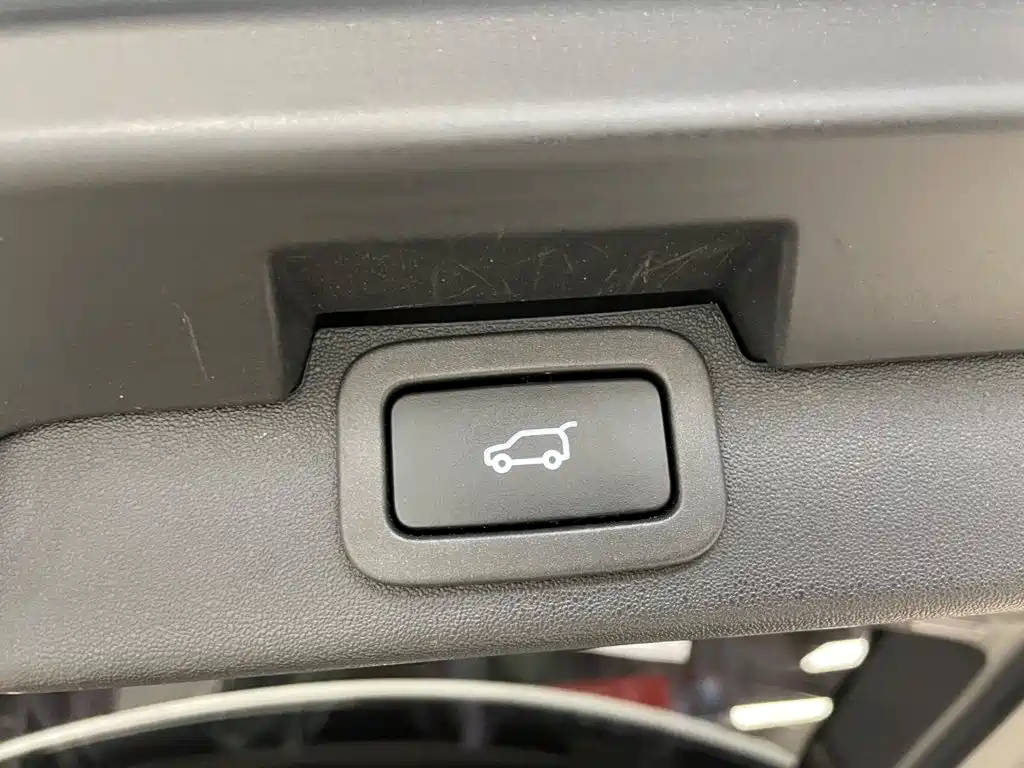 Discovery 2020 3.0 SC V6 SE