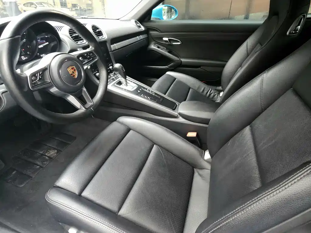 Porsche 718 Cayman 2.0T 2018 Model