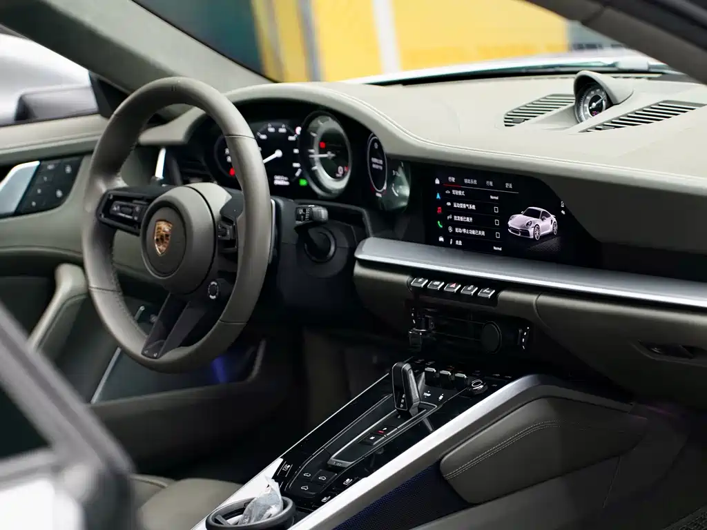 Porsche 911 Turbo S 3.7T 2022