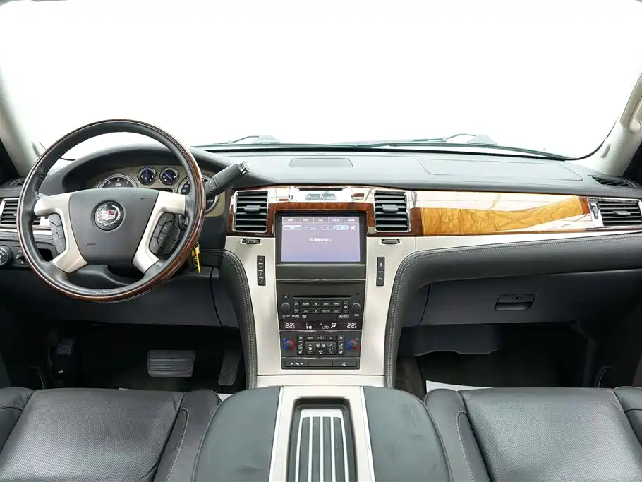 Escalade ESV Platinum Extended Length 2013