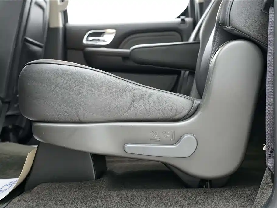 Escalade ESV Platinum Extended Length 2013