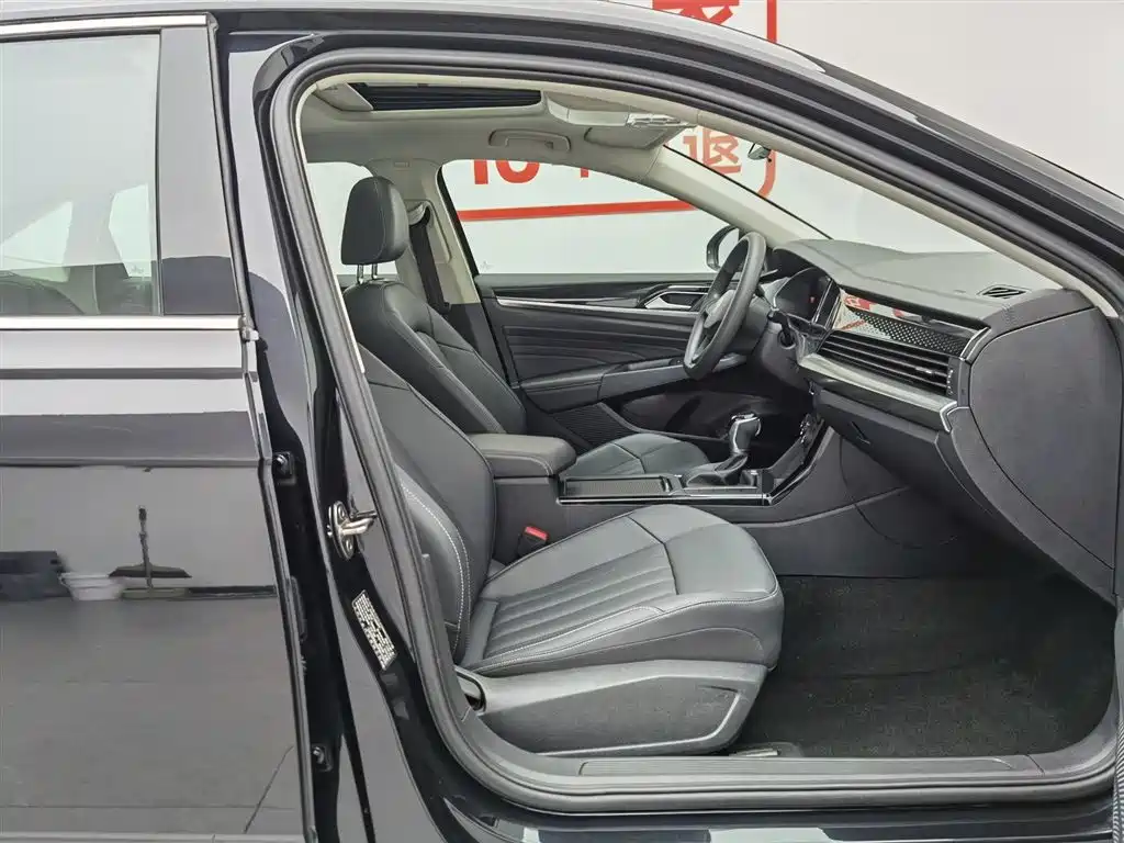 Passat 2023 Facelift 280TSI Business Edition