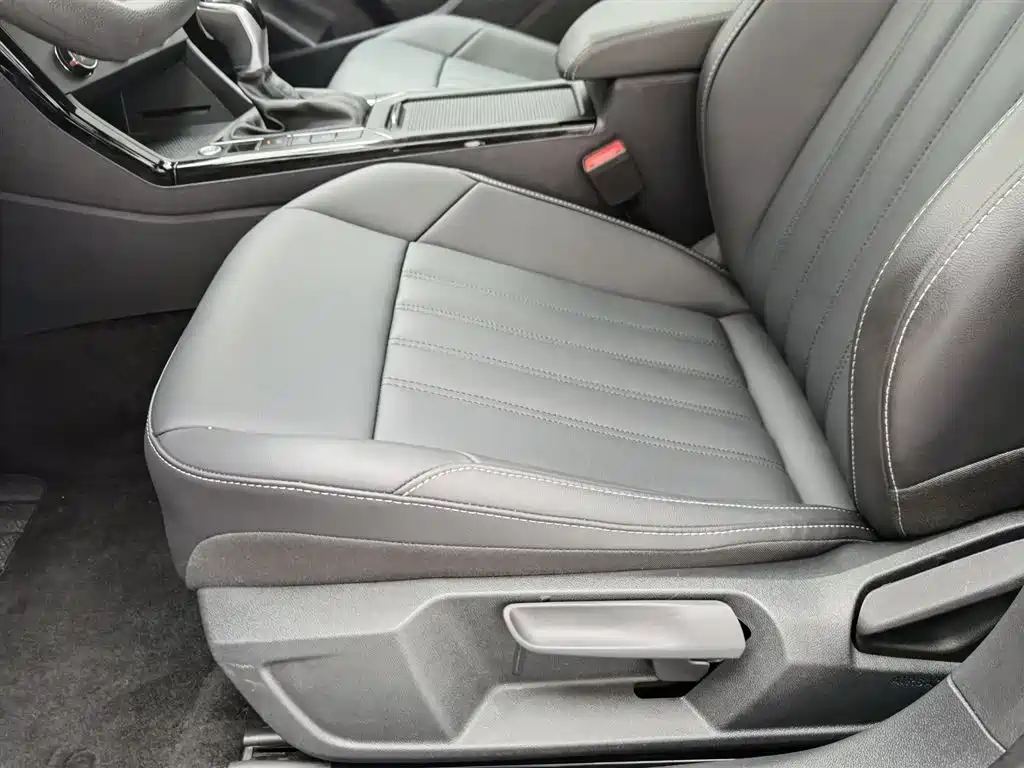 Passat 2023 Facelift 280TSI Business Edition