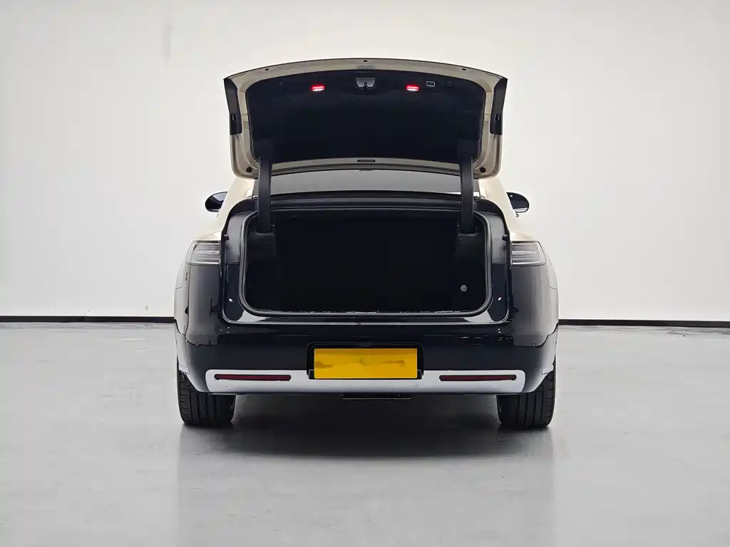 尊界S800 2025 Edition Range-Extended Starlight Executive 4-Seater (896-line LiDAR)