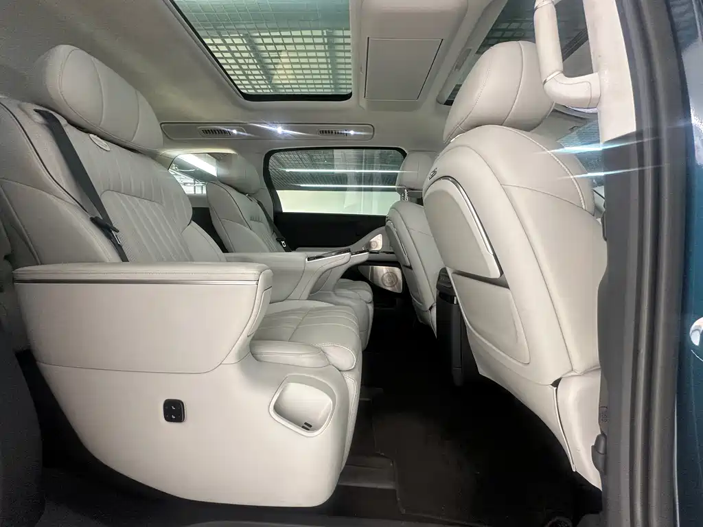 Dreamer 2025 PHEV Four-Wheel Drive Flagship Kunpeng Edition