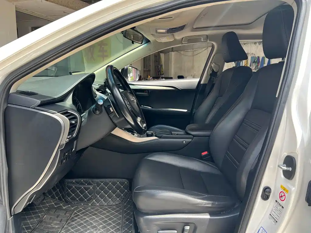 Lexus NX 2015 200t All-Wheel Drive Fengshang Edition